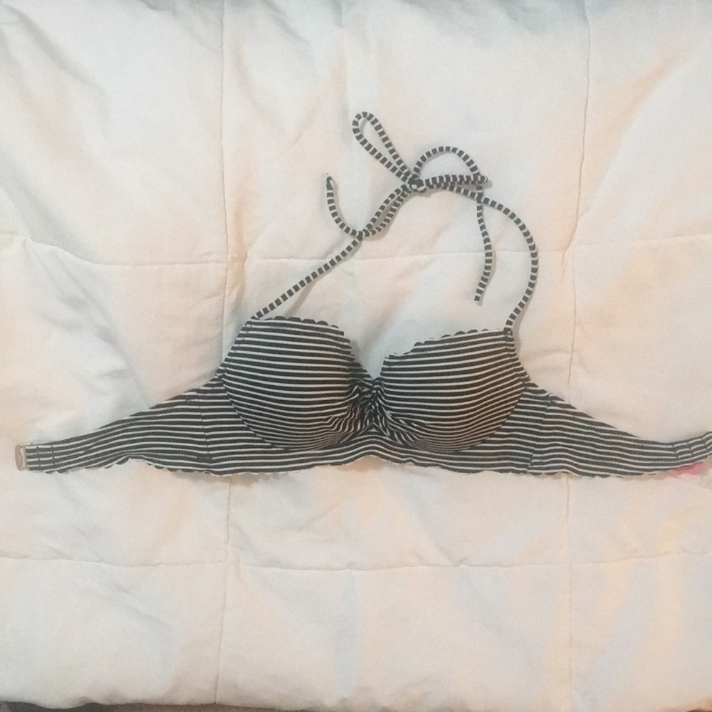 Victoria’s Secret Bikini Top